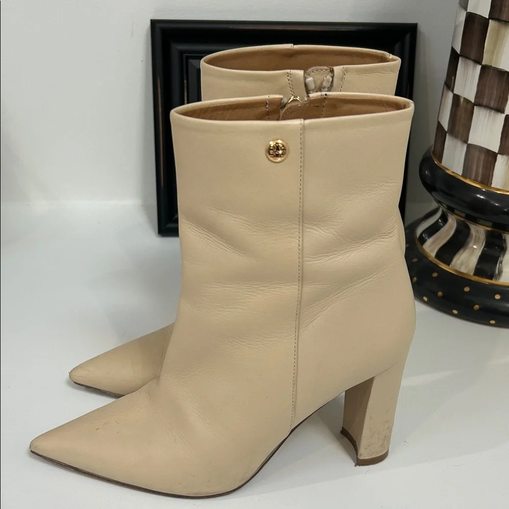 Tory Burch Cream Heeled Boots - Picture 1 of 6